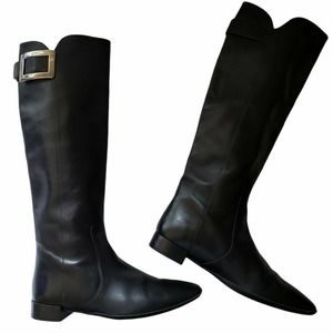 RV Roger Vivier low heel classic black leather buckle riding boot Size 35 5